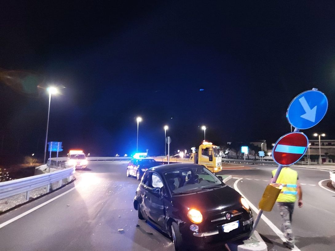 auto incidentata di notte
