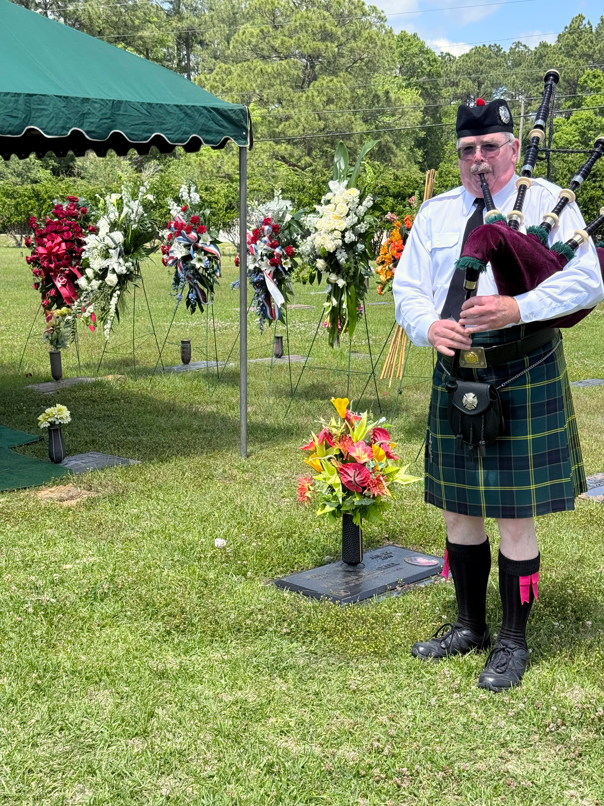 graveside pagpipe service