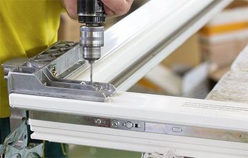  FABRICACIÓN, DISEÑO EN ALUMINIO Y VIDRIO NOE 