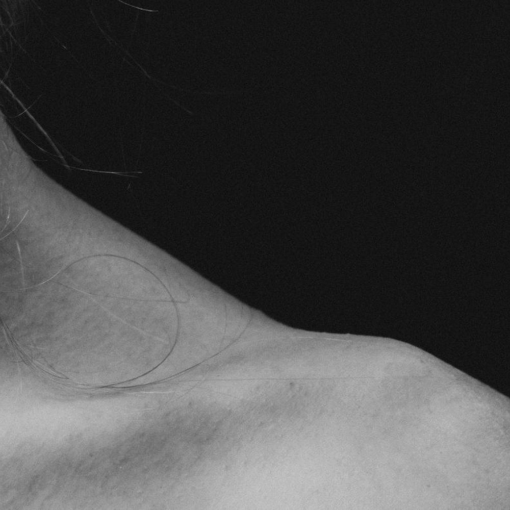 Close view of the lower face and jawline during a skin tightening treatment session