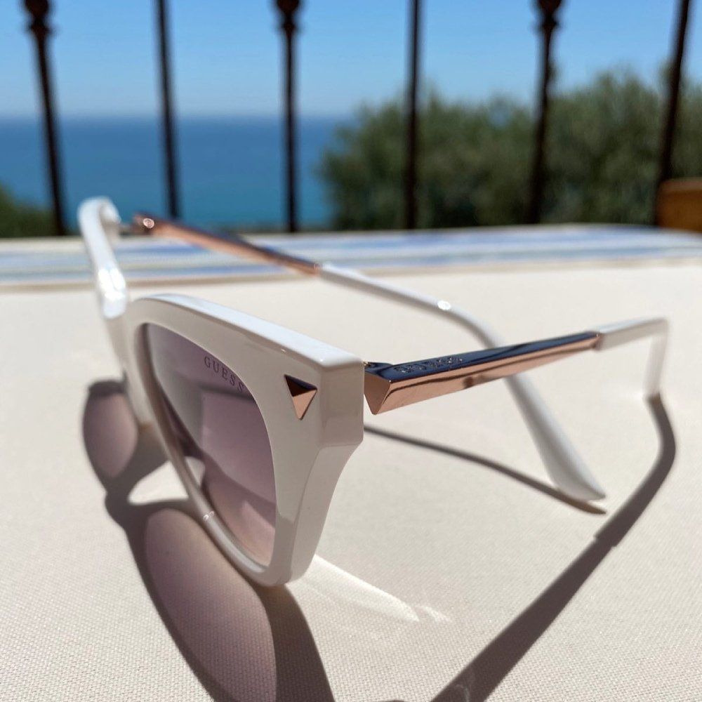 occhiali da sole eleganti