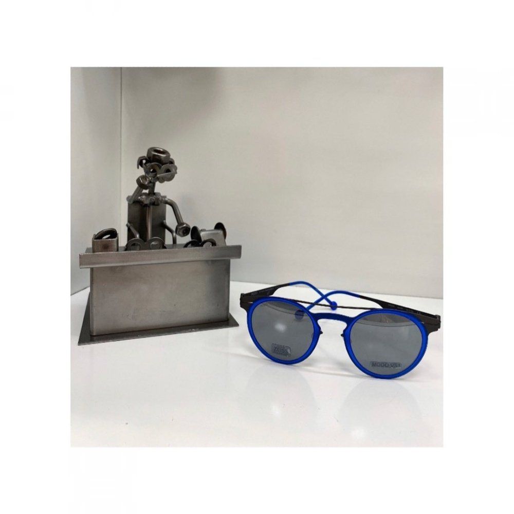 occhiali da sole con lenti blu