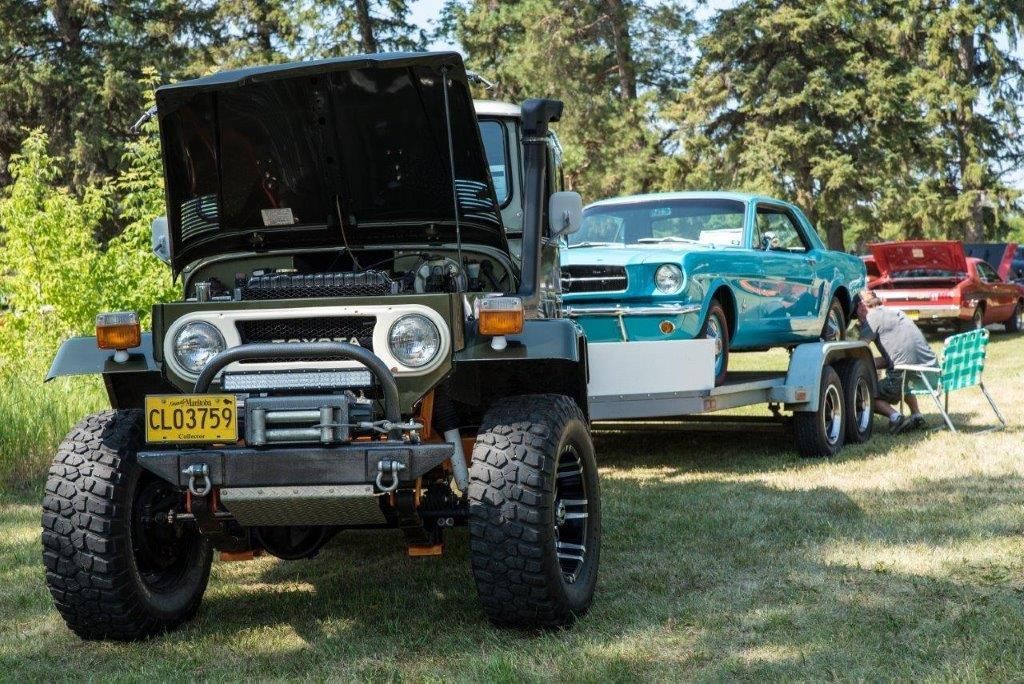 A jeep with a license plate that says 031759