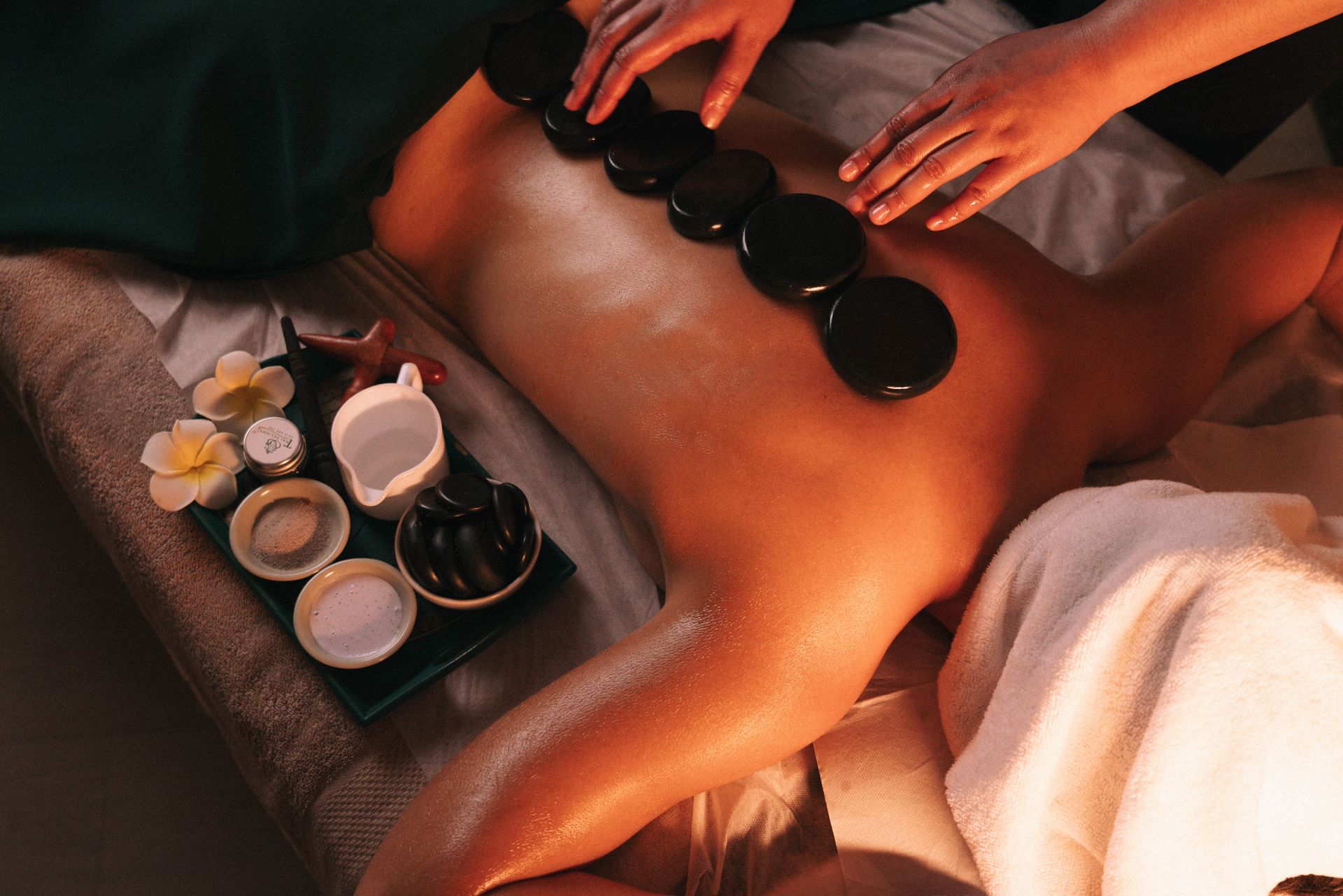 Hot Stone Massage at Thai Delight Therapeutic Massage in Pyrmont - Darling Harbour and Potts Point - Kings Cross