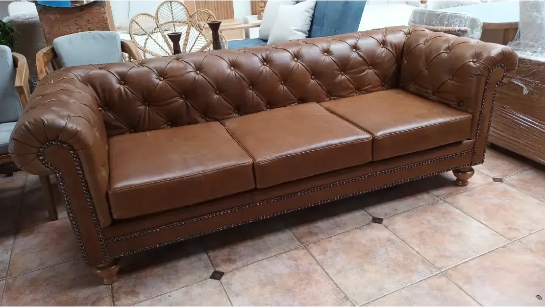 SOFA TIPO CHEESTER