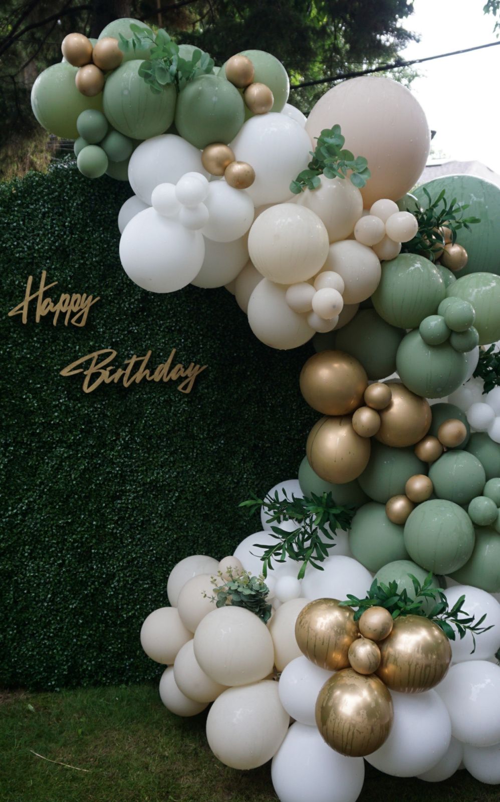 Green and Gold Balloon Arch