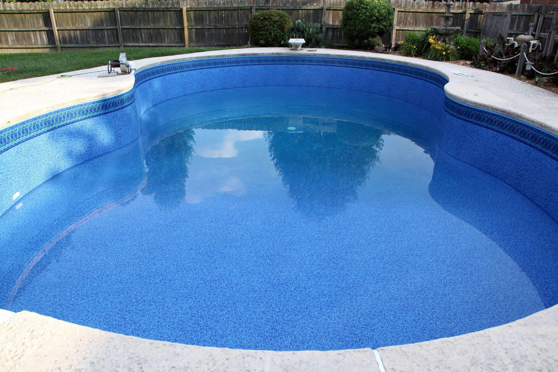 Blue Pool — Dallas, TX — Heavenly Pools