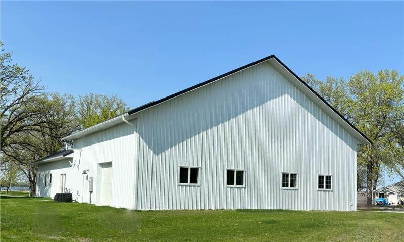 Shouse Exterior