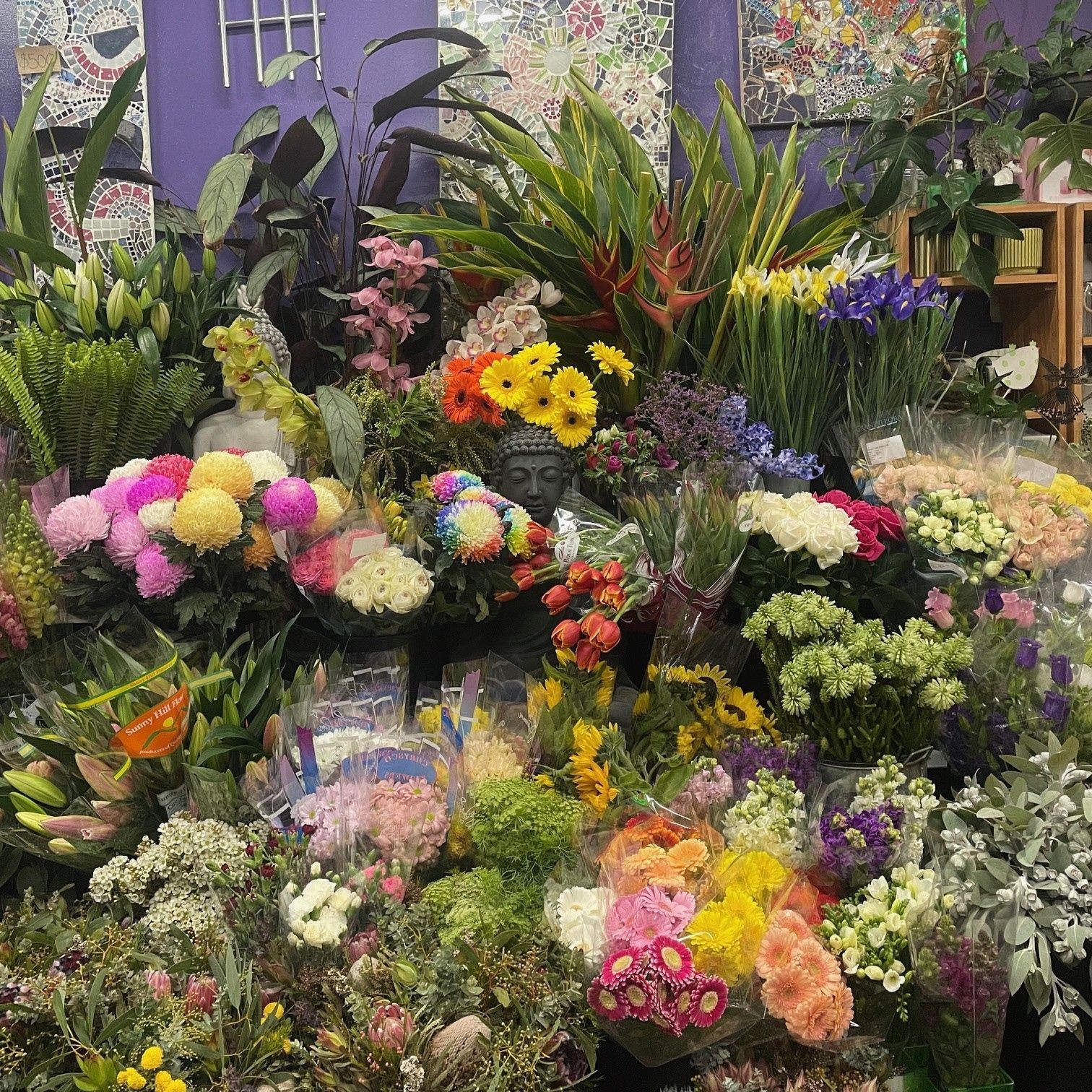 montmorency florist, oriental lily, flower delivery, florist eltham, florist briar hill , sympathy flowers montmorency, funeral  eltham, greensborough