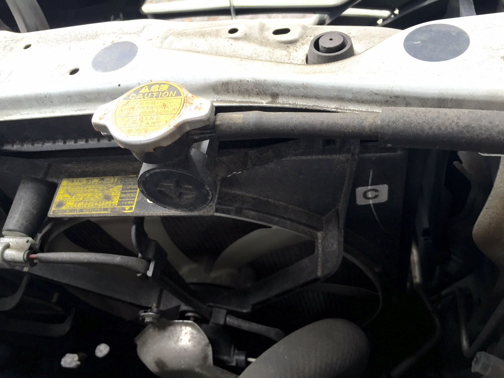 How to Check the Fluids in Your Car
