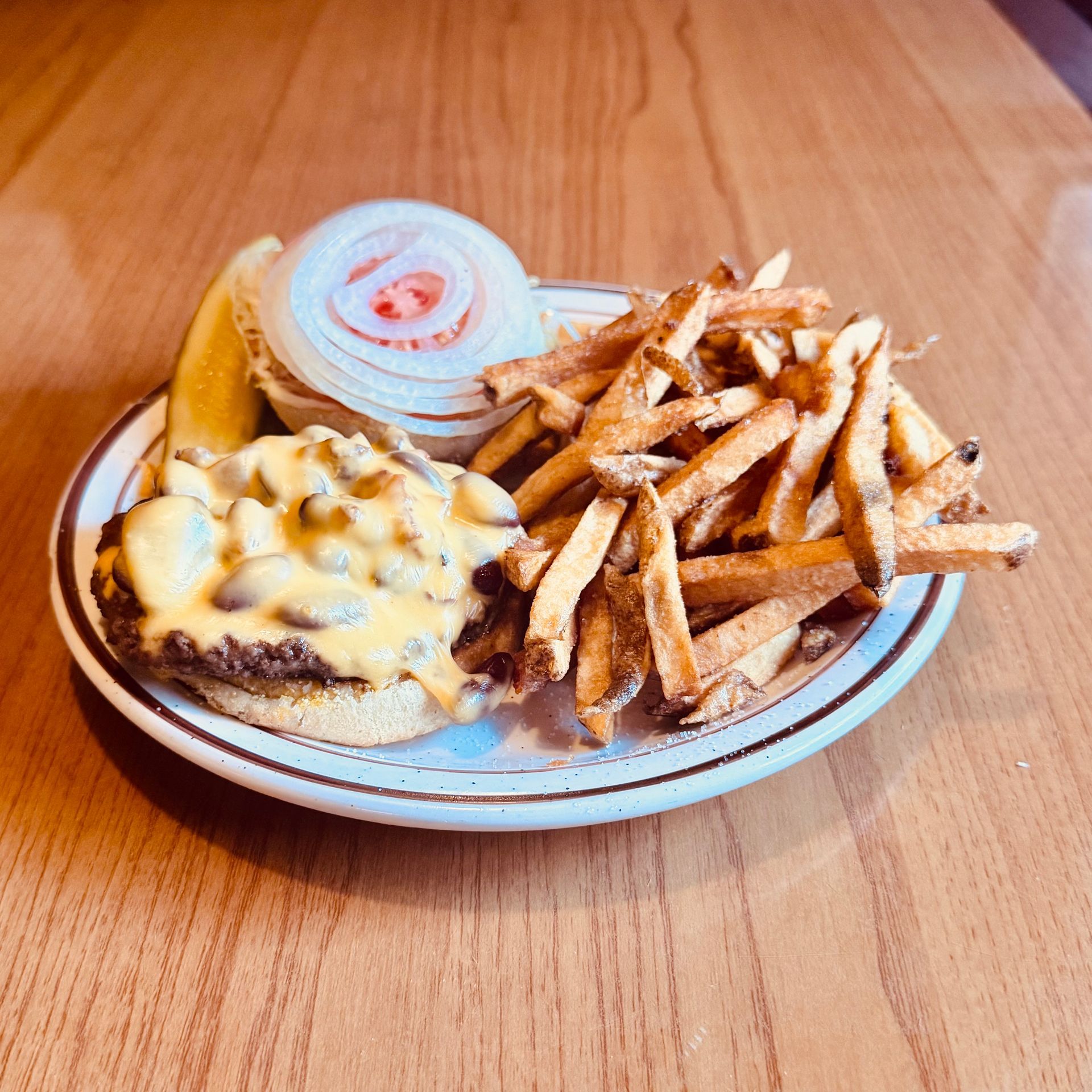 chili cheeseburger
