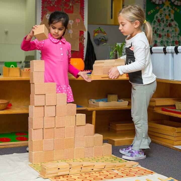 Montessori children eating lunch