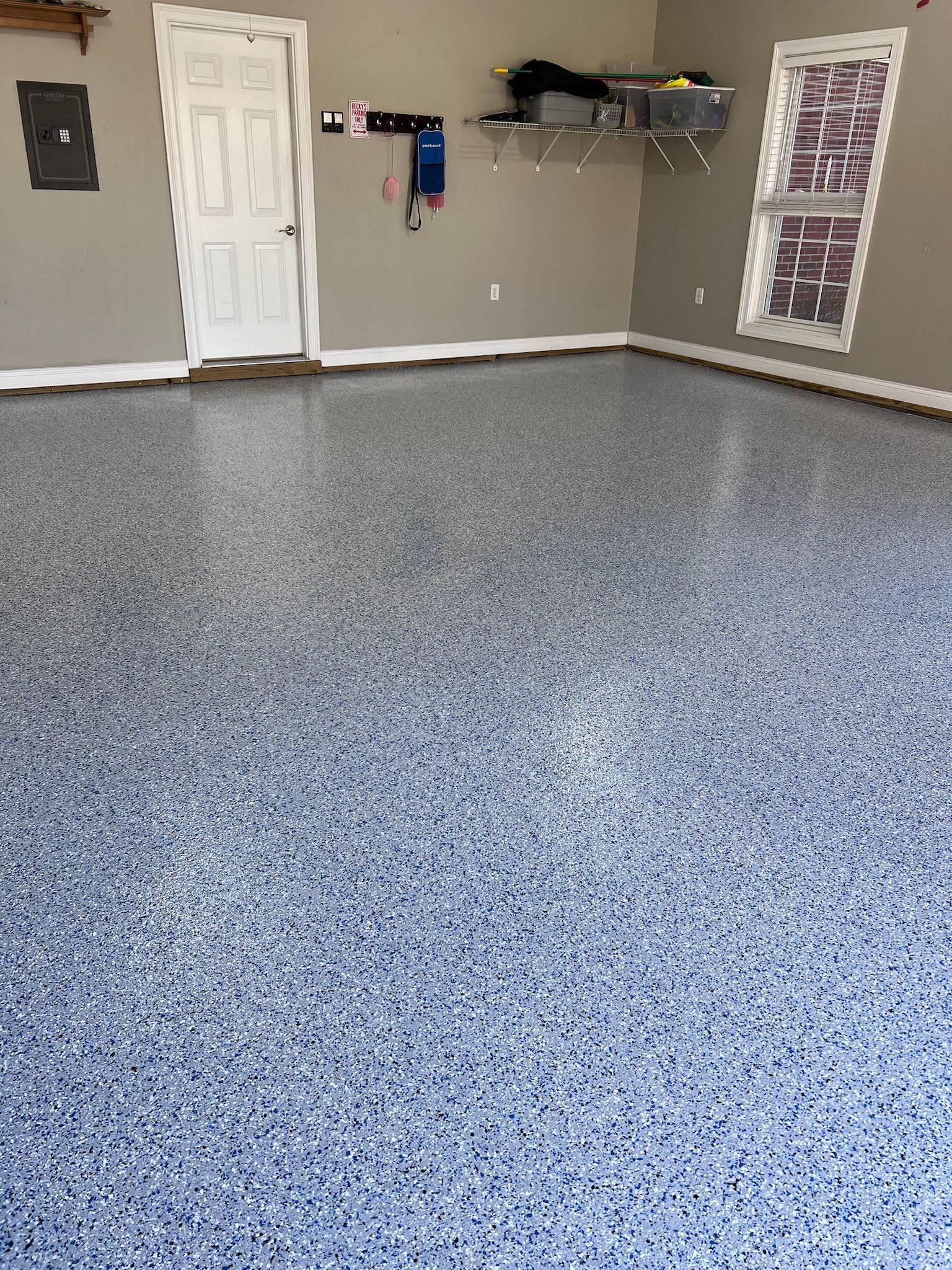 Flake floor basement