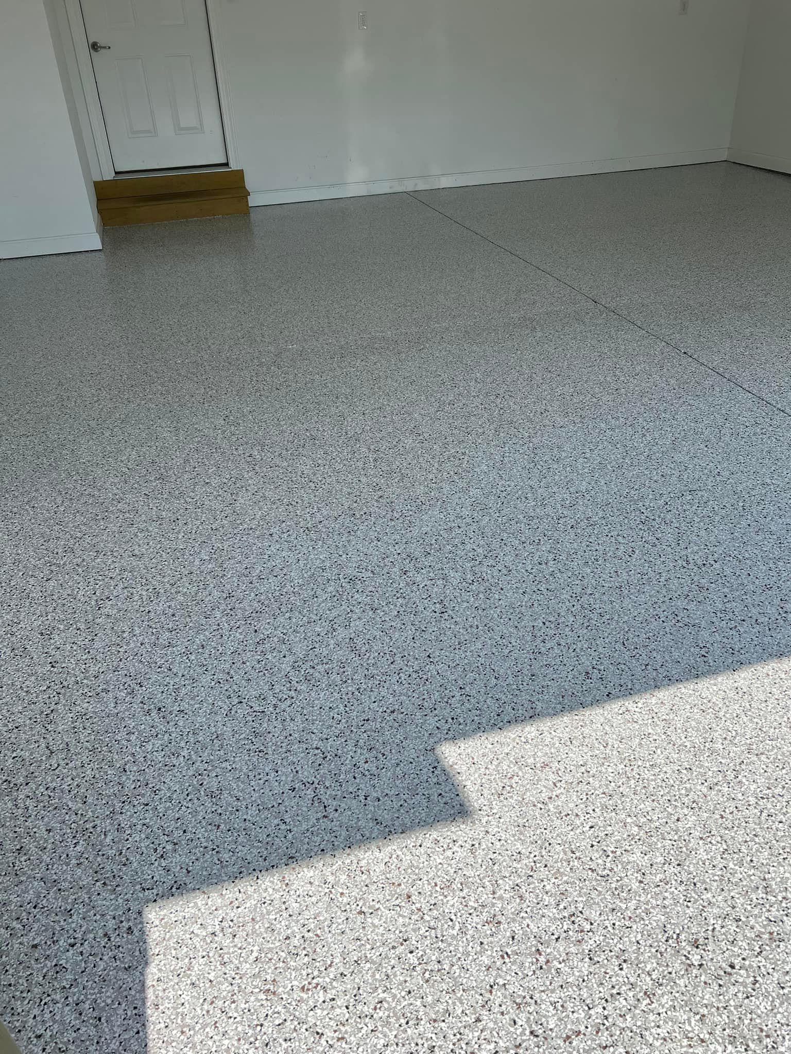 Flake floor garage