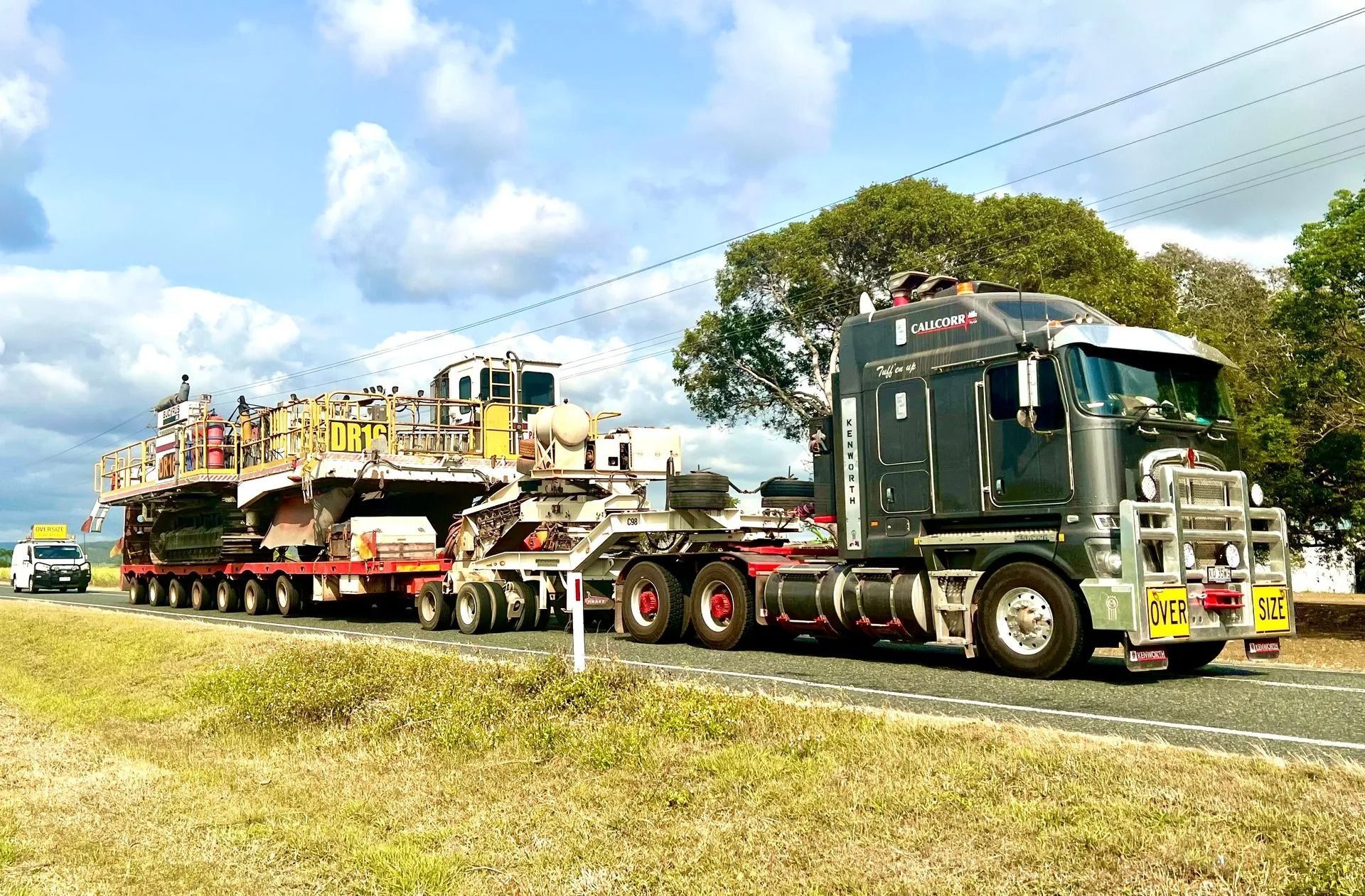 Truck Lifting Heavy Haulage in Mackay