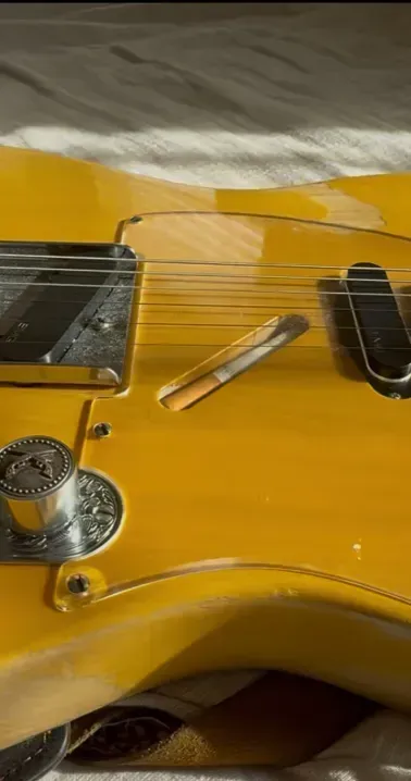 Close-up of an electric guitar used for professional guitar lessons in Little Rock, Arkansas.
