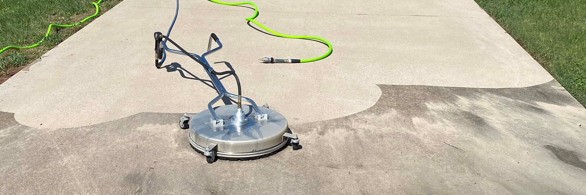 How to soft wash a roof?