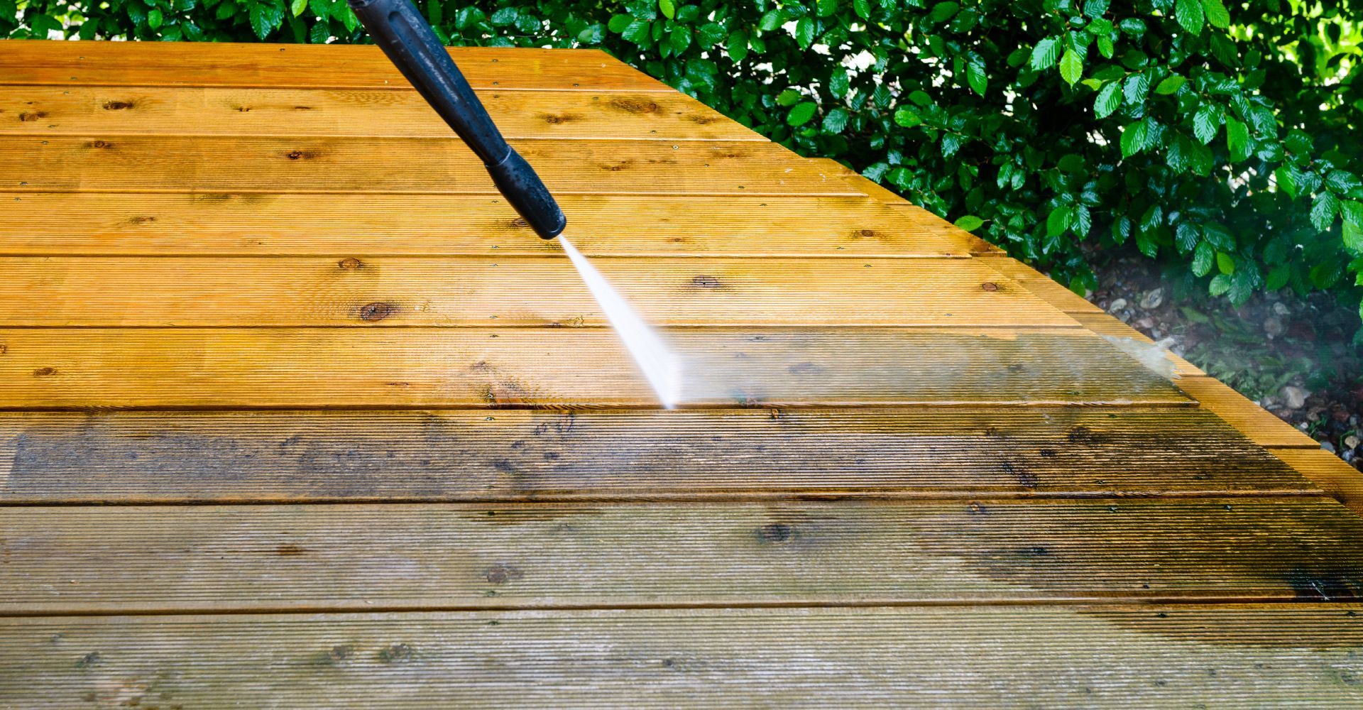 Deck & Patio Cleaning