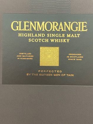 A black and gold label for glenmorangie highland single malt scotch whisky