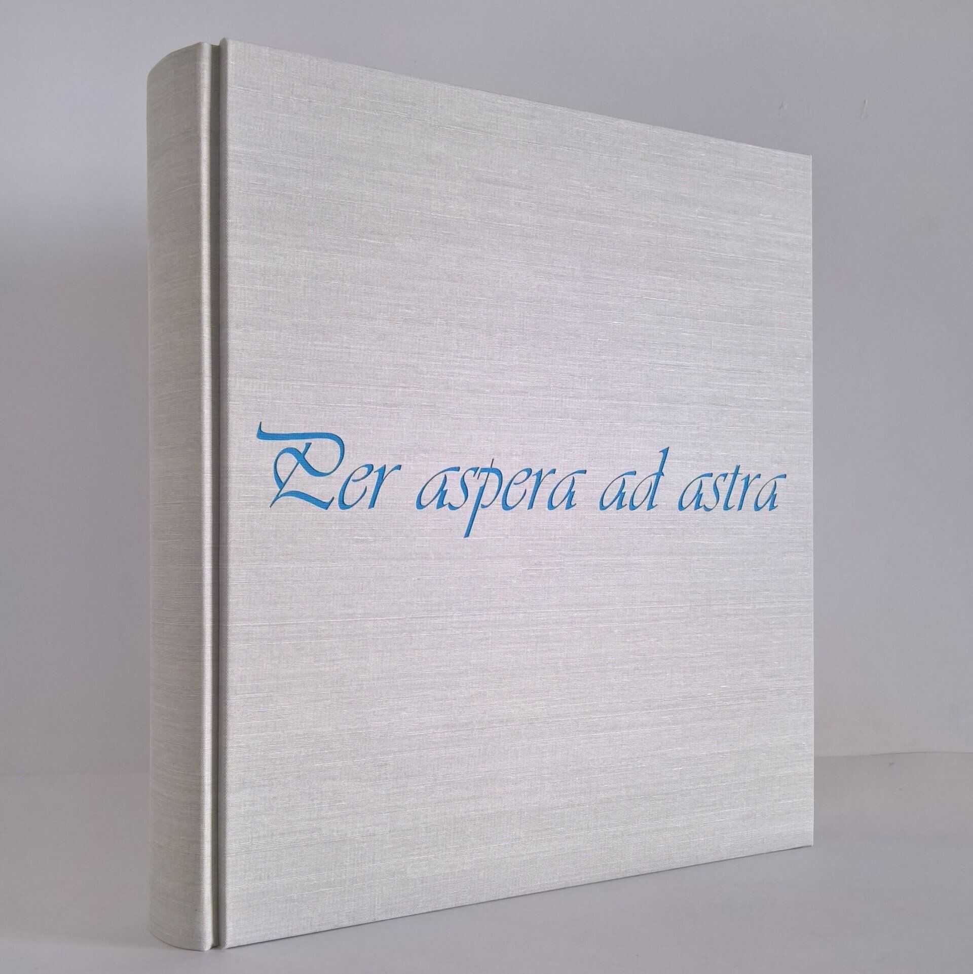 legnoegrafite album fotografico frase Per aspera ad astra
