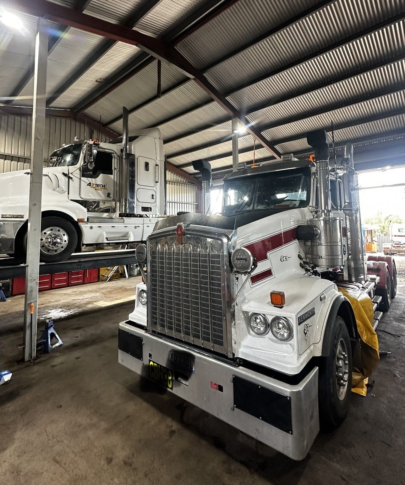 Truck electric repair