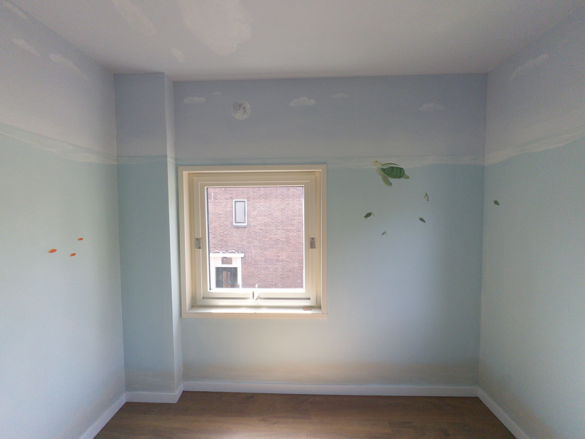 mooie kinderkamer onderwater muurschildering
