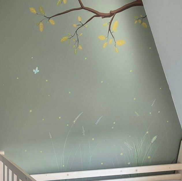 olifantjes muurschildering kinderkamer met vlinder