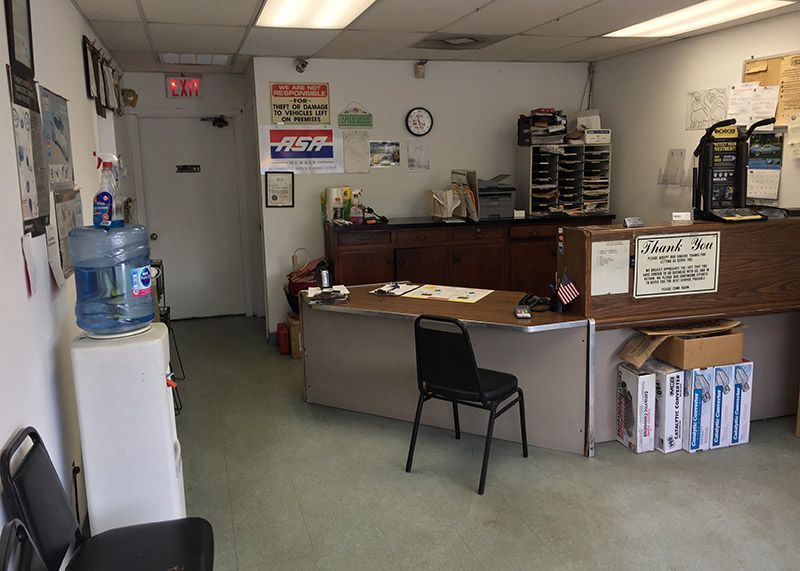 ABC Transmission & Auto Care / Auto Body Waiting Room