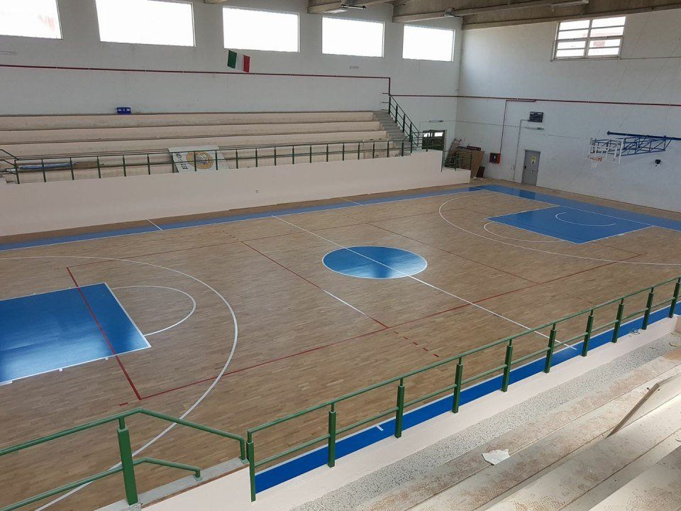 realizzazione pavimenti per impianti sportivi a Bari per palestre