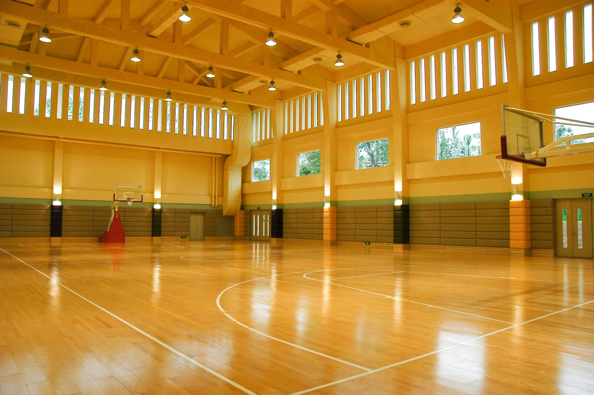 realizzazione pavimenti per impianti sportivi a Bari
