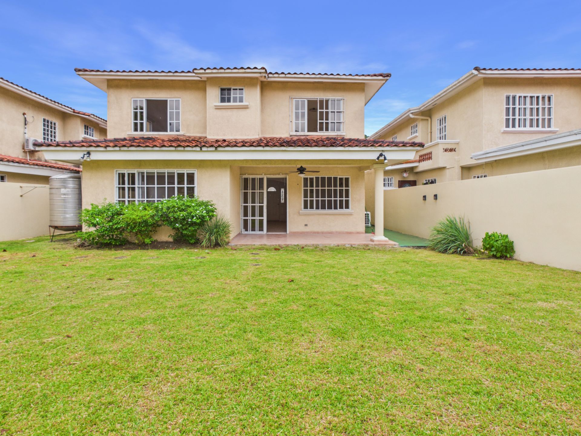 Fotografía inmobiliaria Albrook Gardens 1030