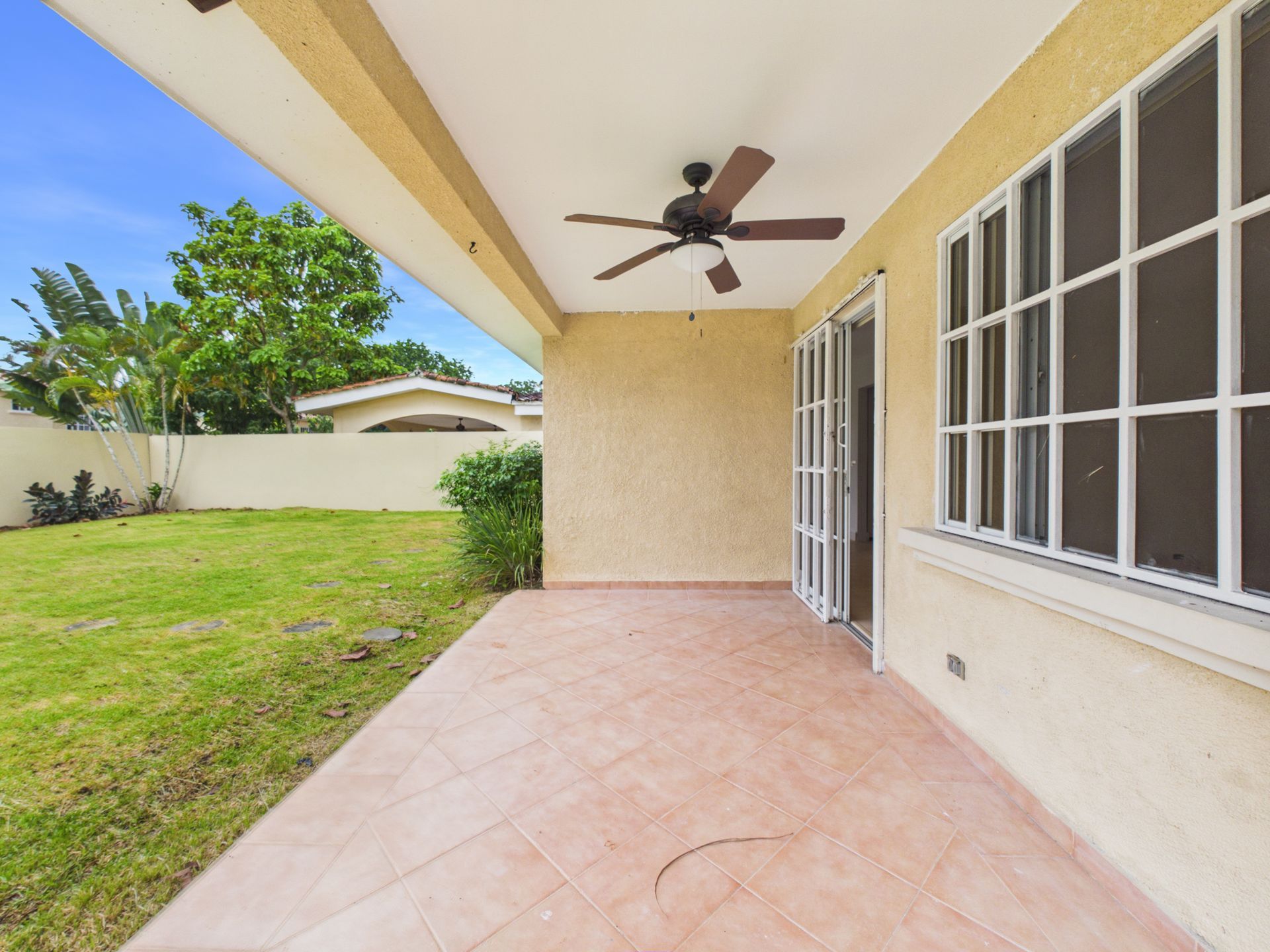 Fotografía inmobiliaria Albrook Gardens 1031