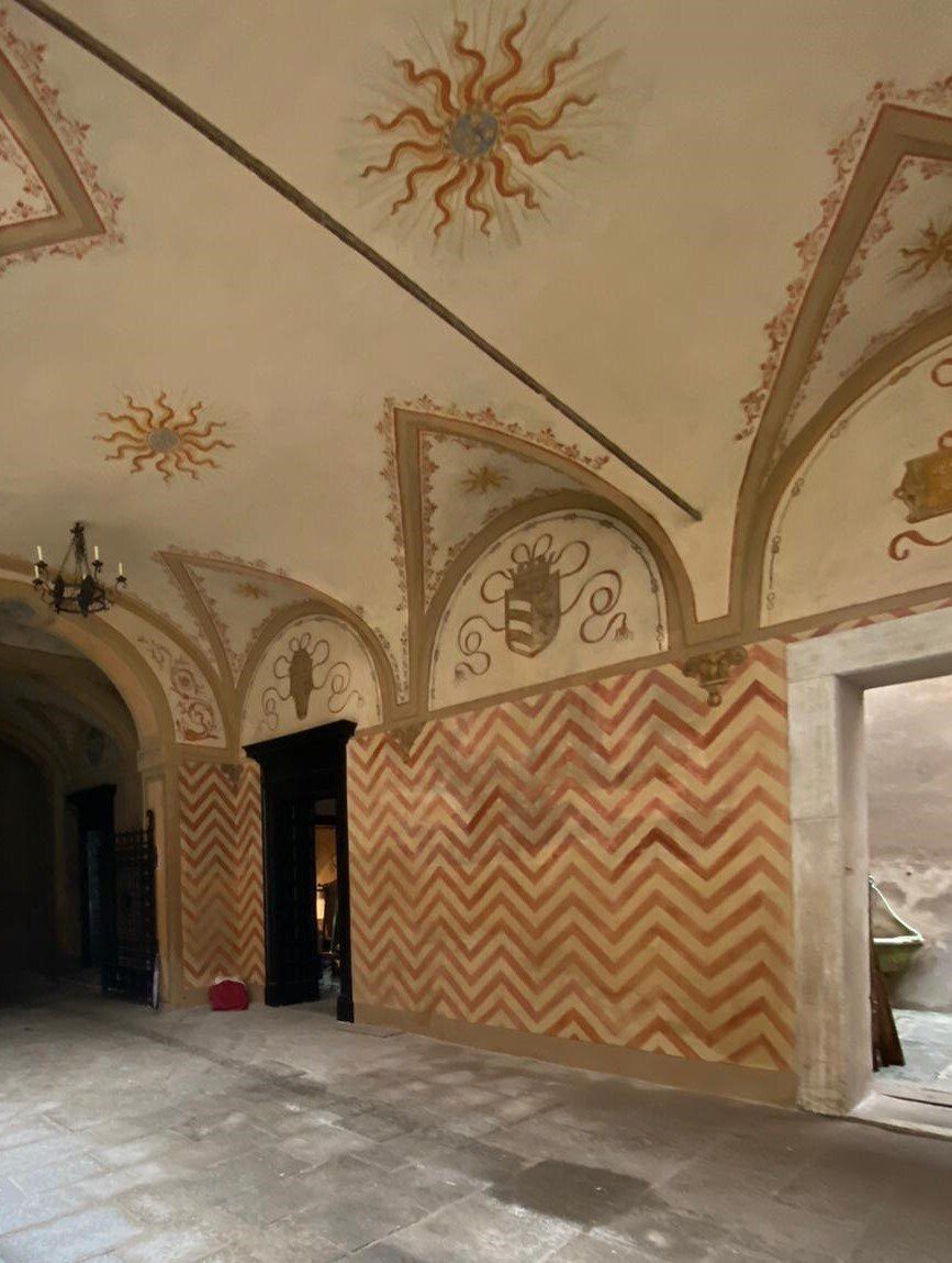 restauro soffitto con affreschi