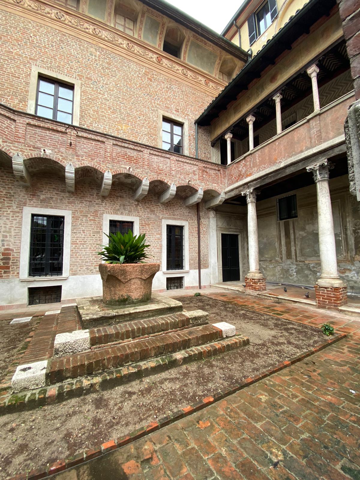 ingresso palazzo signorile