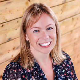 Sarah - Bookkeeper Extraordinaire

