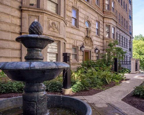 Fountain With Garden