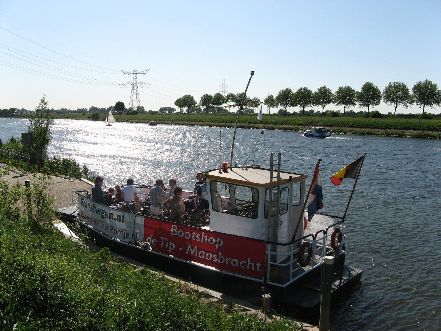 Veerpontje bij de Maashoeve