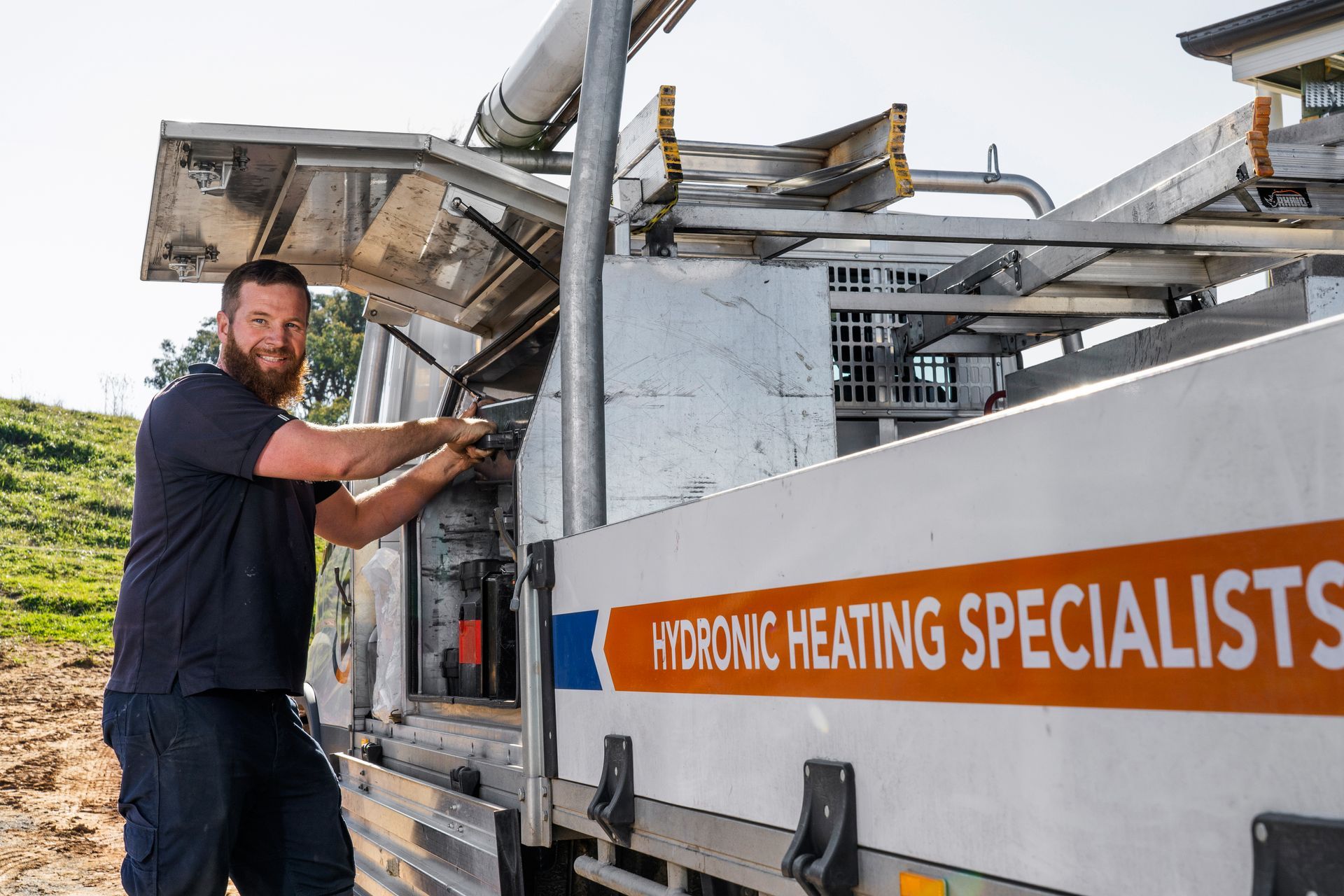 Hydronic heating installation expert