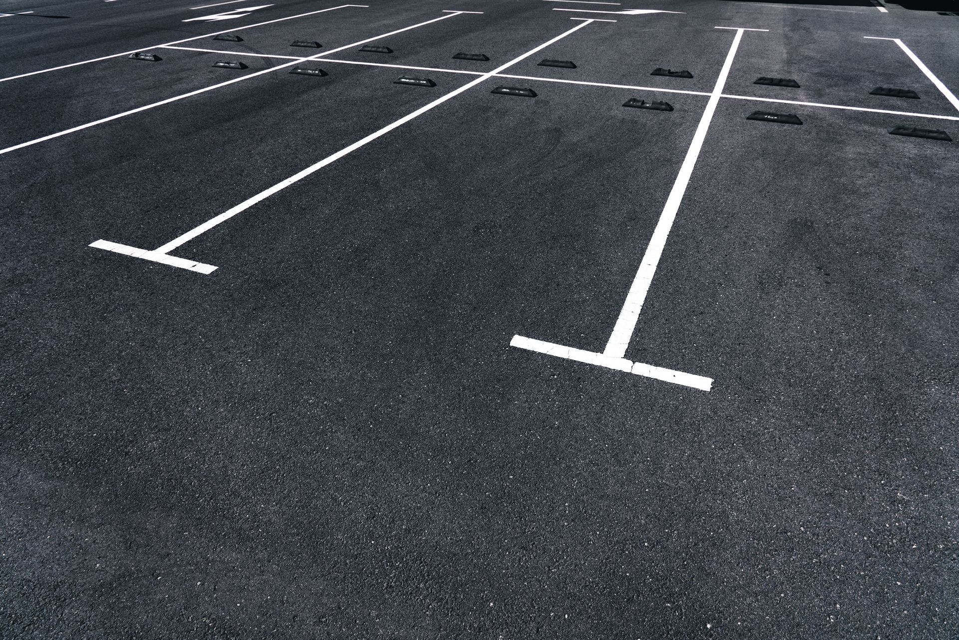 Parking Lot Striping in Moore, OK | Mike’s Paving