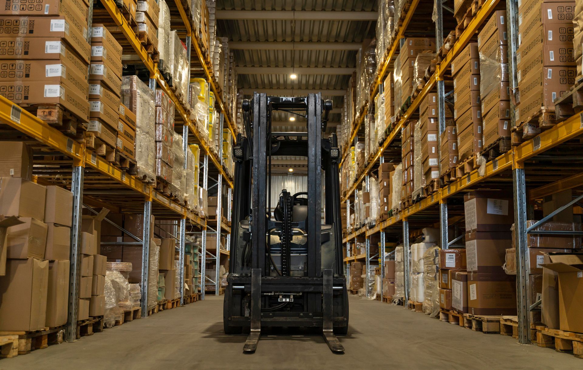 vertical storage, warehouse