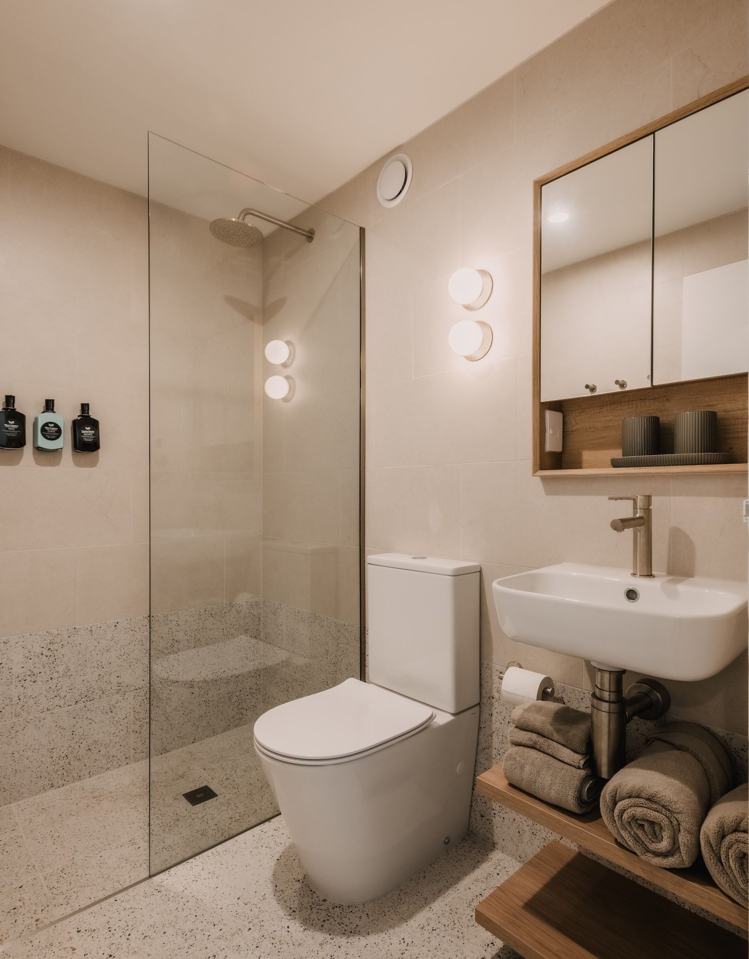 South House Classic Queen room bathroom with leif amenities