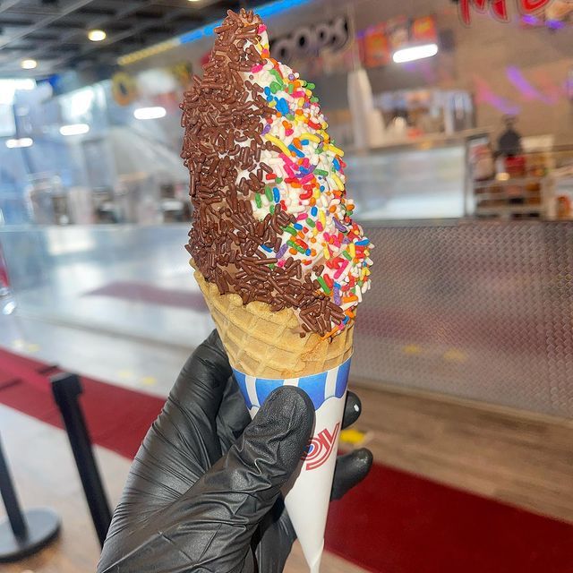 SUGAR RUSH Ice Cream, Shakes & More in Shelton CT