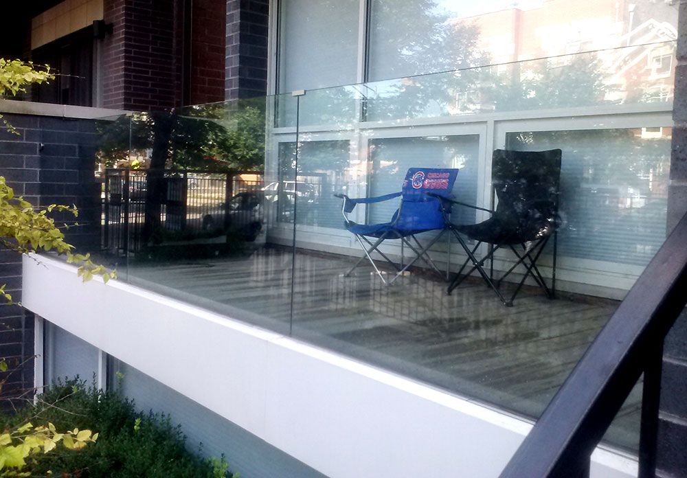 Exquisite Residential Hand Railing in Chicagoland | R&R Glass and Windows