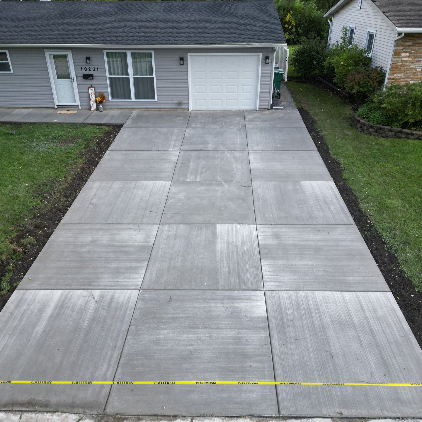 "Top Concrete Driveway Contractors | Expert Installation"