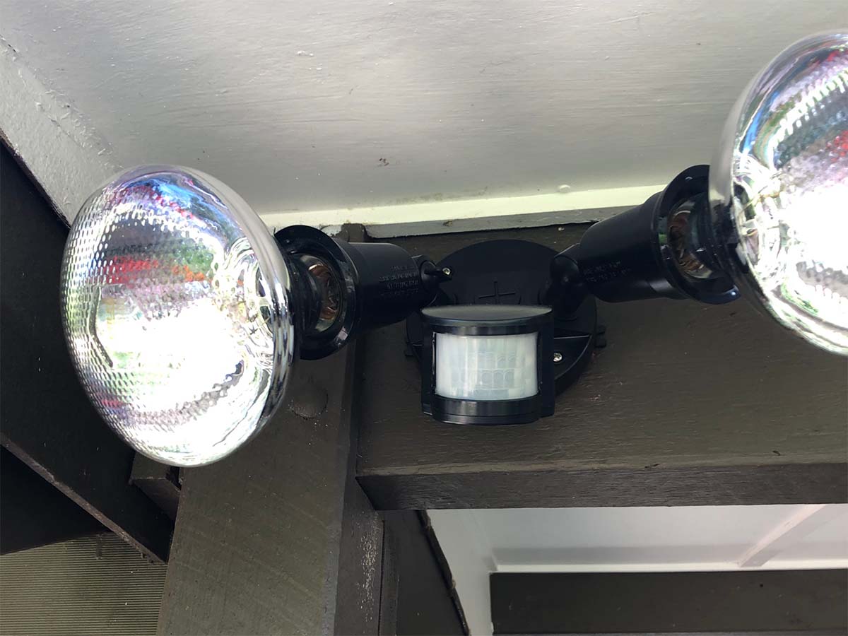 Par38 Halogen Floodlight With Motion Sensor Installed By Local Electrical Contractor Sparkies Plus