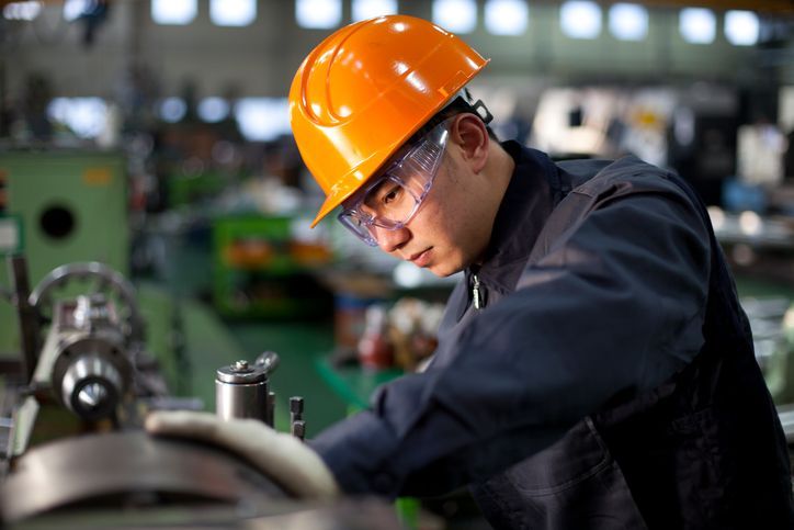 Equipment supplier contractor