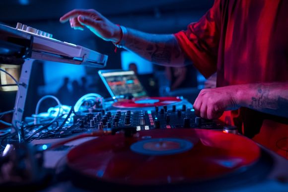 club dj party