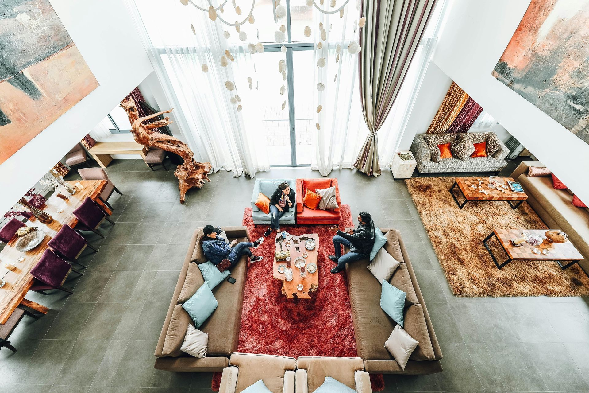 Cozy living room with a freshly cleaned area rug for fall hosting