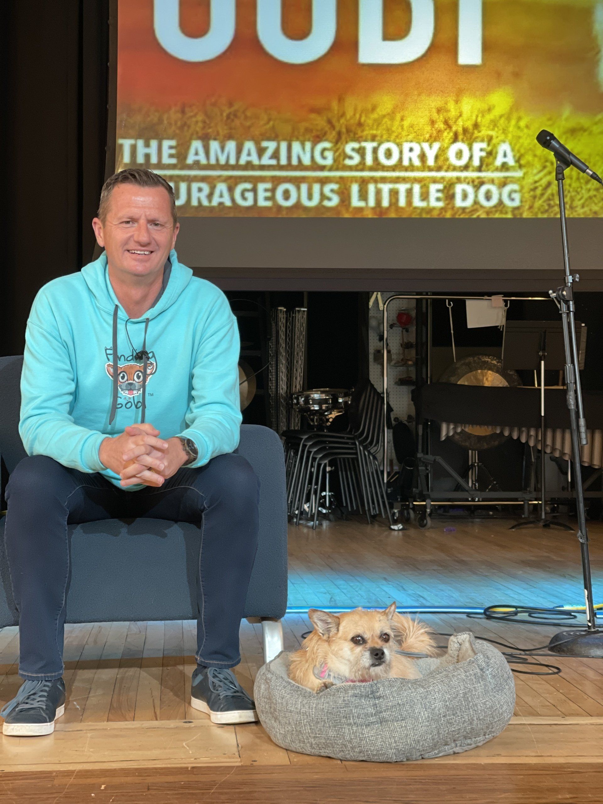 Finding Gobi, Dion Leonard, Author, Author Booking, School Booking, Motivational Speaker
