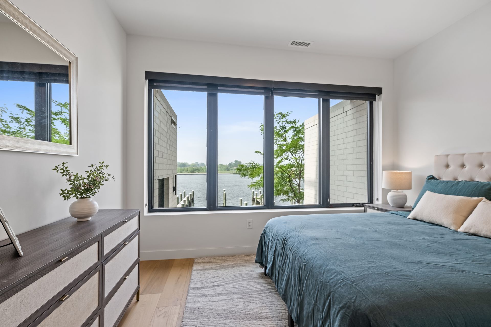 Apartment bedroom with river views Oshkosh, WI